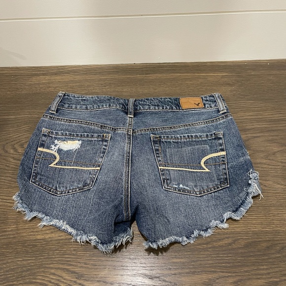 American Eagle Festival Shorts - Picture 2 of 3